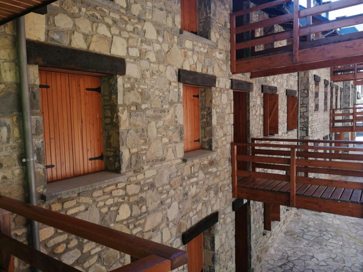 Sallent de Gállego Apartamento Sarrato IV De Sallent מראה חיצוני תמונה