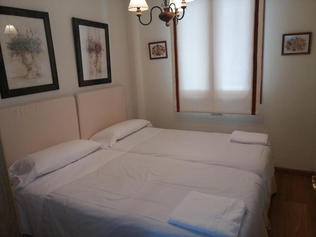 Sallent de Gállego Apartamento Sarrato IV De Sallent מראה חיצוני תמונה